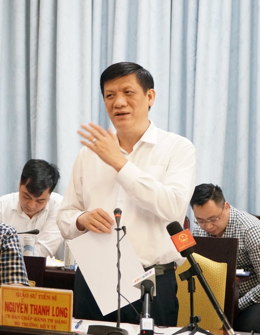 Bộ trưởng Bộ Y tế Nguyễn Thanh Long nhắc nhở tỉnh không được chủ quan, lơ là mà phải luôn nâng cao công tác phòng chống dịch.