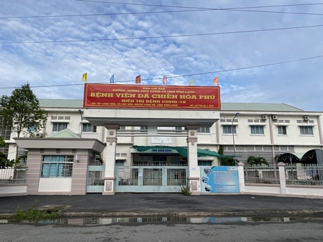 Bệnh viện Dã chiến tại Bệnh viện Đa khoa khu vực Hòa Phú có quy mô 50 giường bệnh  nhưng hiện đang điều trị 110 bệnh nhân.