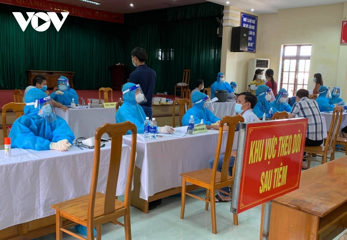 Tỉnh Quảng Bình đang đẩy nhanh tiến độ tiêm phòng vaccine COVID-19.