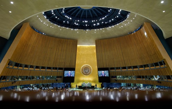 Khung cảnh tại phòng họp của Đại hội đồng Liên Hiệp Quốc trong lúc ông Biden phát biểu - Ảnh: REUTERS