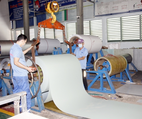 Công ty TNHH Hoàng Thiên Lộc cố gắng duy trì hoạt động, tạo việc làm cho người lao động.