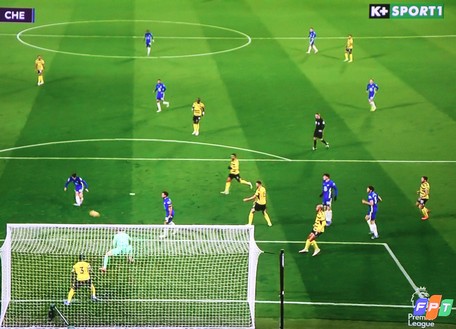  Dù chiến thắng nhưng Chelsea gặp quá nhiều khó khăn trước Watford. Ảnh: (Chụp qua ti vi)