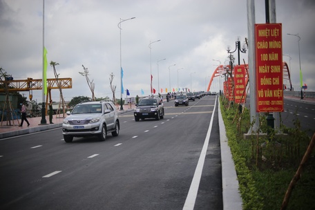 Hạ tầng giao thông tỉnh Vĩnh Long ngày càng hoàn thiện, đáp ứng tốt nhu cầu phát triển kinh tế - xã hội.