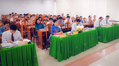 HĐND huyện Long Hồ thông qua 4 Nghị quyết quan trọng