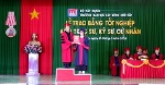 Trường ĐH Xây dựng Miền Tây trao bằng tốt nghiệp cho sinh viên