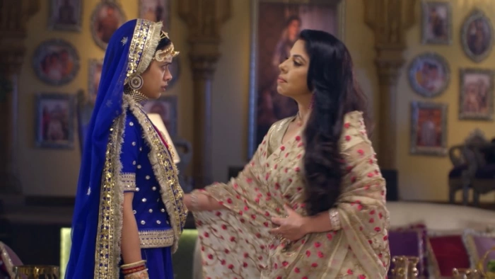 Khi danh dự gia đình đặt lên vai nàng dâu bất đắc dĩ