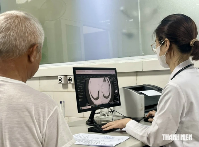 Trường hợp nào người bệnh bảo hiểm y tế được chuyển lên tuyến trên?