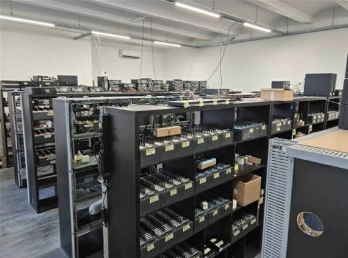 Châu Âu triệt phá mạng lưới tội phạm mạng với gần 50 triệu tài khoản giả mạo