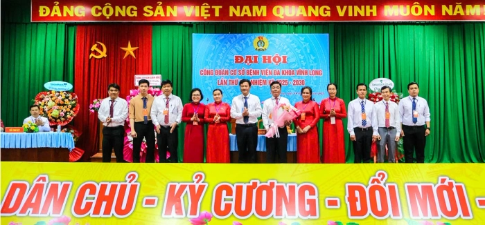 Xây dựng BVĐK Vĩnh Long hiện đại, thân thiện và chuyên nghiệp