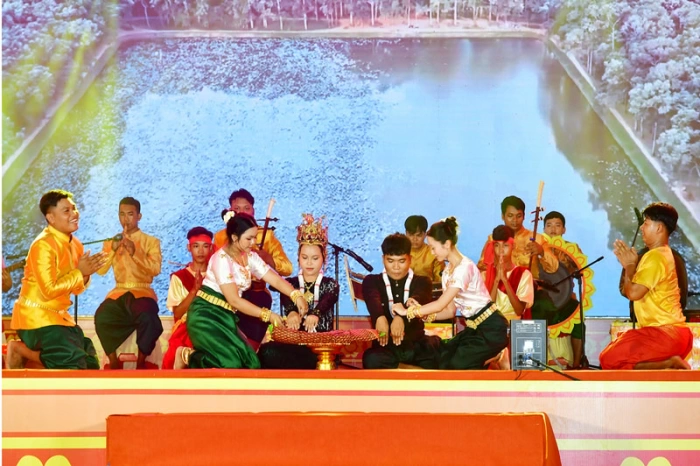 12 đoàn tham gia Hội thi trình diễn nhạc cụ chào mừng Lễ hội Ok Om Bok