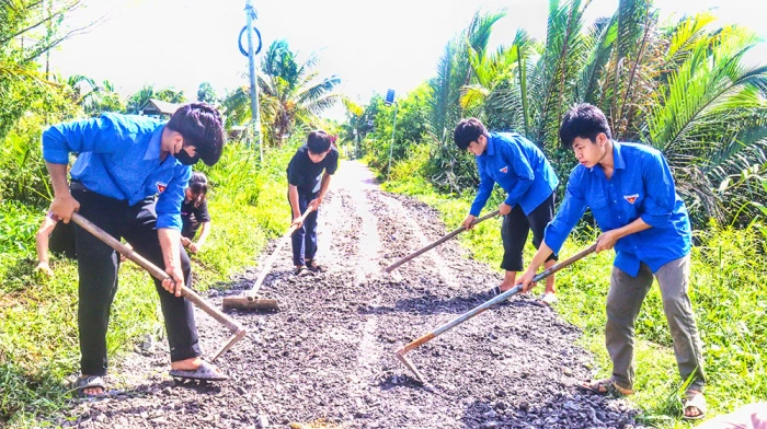 Tuổi trẻ xung kích xây dựng quê hương