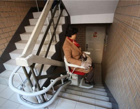 Ghế thang máy cho chung cư cũ ở Thượng Hải