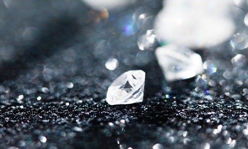 Sợi nano kim cương có tính siêu nhẹ, siêu cứng và siêu dẫn. Ảnh: Shebeko.