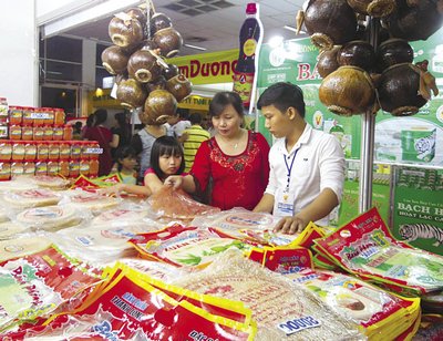 Hàng Việt Nam ngày càng được người tiêu dùng ưa chuộng.