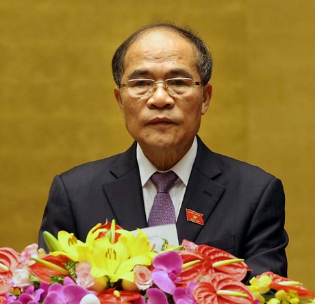 Chủ tịch Quốc hội Nguyễn Sinh Hùng phát biều tại hội trường Quốc hội.