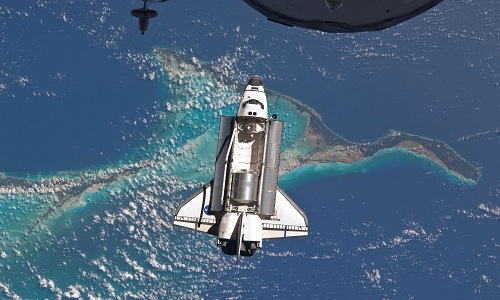 Tàu Atlantis chở theo những con chuột có dấu hiệu mắc bệnh gan sau khi trải qua 13,5 ngày trong vũ trụ. Ảnh: NASA.