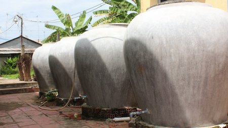 Lu dung tích khoảng 1,7- 1,8m3 như vầy dùng trữ nước khá phổ biến ở nhà dân thuộc Vũng Liêm.