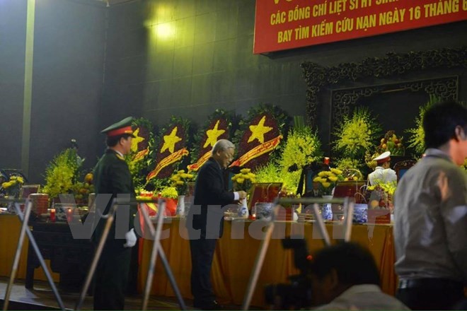 Tổng bí thư Nguyễn Phú Trọng tại lễ viếng. (Ảnh: Minh Sơn/Vietnam+)