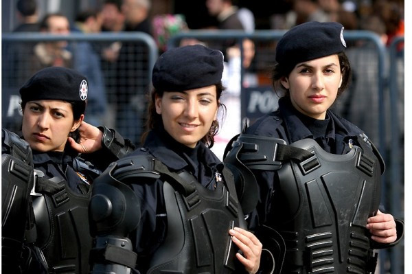 Nữ quân nhân Thổ Nhĩ Kỳ. 