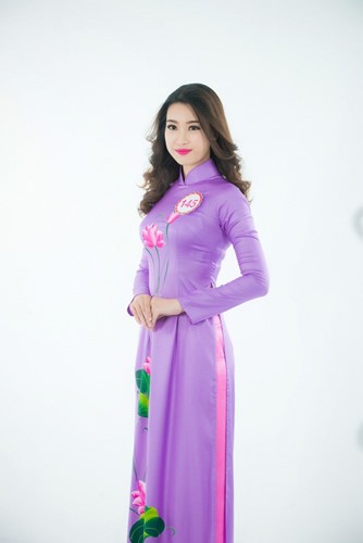Đỗ Mỹ Linh, SBD 145, sinh năm 1996 và là sinh viên trường Đại học Ngoại thương Hà Nội. 