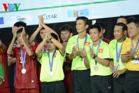 Dù không giành vàng, nhưng U16 Việt Nam vẫn có thể ngẩng cao đầu rời giải.
