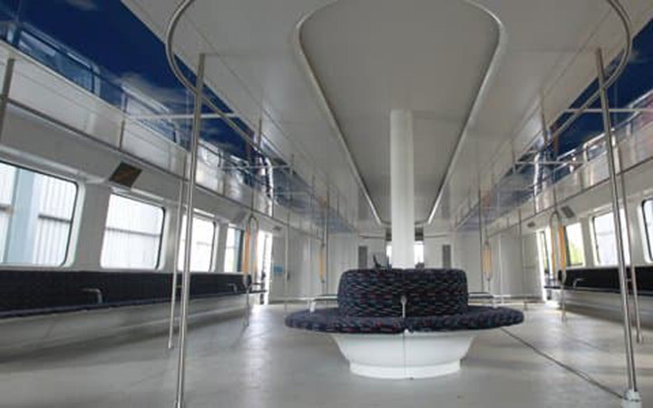 Mẫu xe có tên TEB-1 (Transit Elevated Bus) này được thiết kế nhằm giảm bớt nạn tắc đường tại Trung Quốc