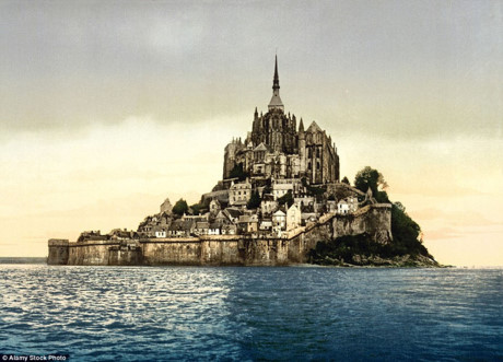 Trang DailyMail vừa công bố loạt ảnh màu hiếm hoi về những địa danh nổi tiếng của châu Âu được chụp vào khoảng thế kỷ 19. Những bức ảnh ban đầu được chụp đen trắng, nhưng được đổ màu bằng công nghệ photochrom.
