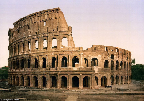 Đấu trường La Mã được chụp năm 1896.