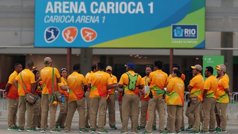 15.000 tình nguyện viên đã bỏ công việc tại Olympic