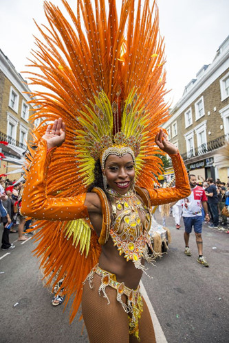Người ta cho rằng, lễ hội Notting Hill có nguồn gốc từ lễ hội Caribe đầu thế kỷ 19, đặc biệt là ở Trinidad, khi người dân tổ chức lễ hội để kỷ niệm việc chế độ nô lệ và buôn bán nô lệ được bãi bỏ. (ảnh: Getty).