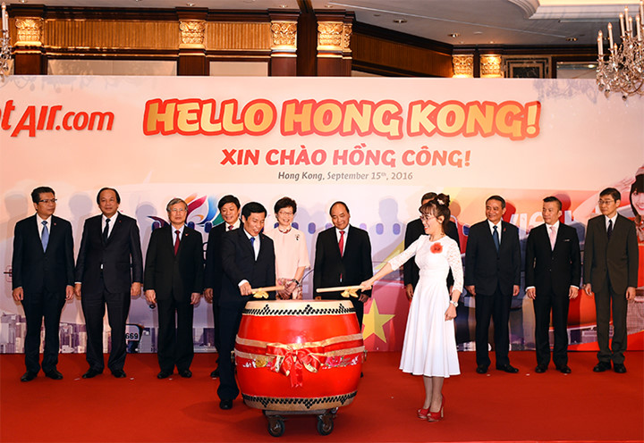 Sáng 15/9, Thủ tướng Nguyễn Xuân Phúc đã dự khai trương đường bay TP.HCM – Hong Kong của Hãng hàng không Vietjet.