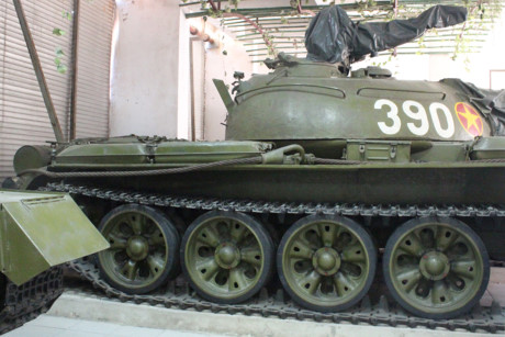 Sau năm 1975, chiếc xe tăng này còn làm nhiệm vụ quốc tế trên đất Campuchia rồi được đưa lên phía bắc sẵn sàng tham chiến bảo vệ biên cương Tổ quốc .
