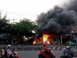 Hiện trường cháy nổ ở cửa hàng xăng dầu thiêu rụi hàng chục xe máy
