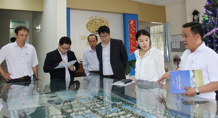 Đoàn VP KOTRA TP Hồ Chí Minh tìm hiểu môi trường đầu tư tại KCN Bình Minh.