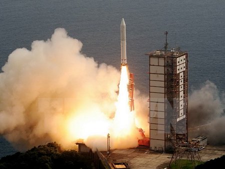 Tên lửa Epsilon. Ảnh: AFP/TTXVN)