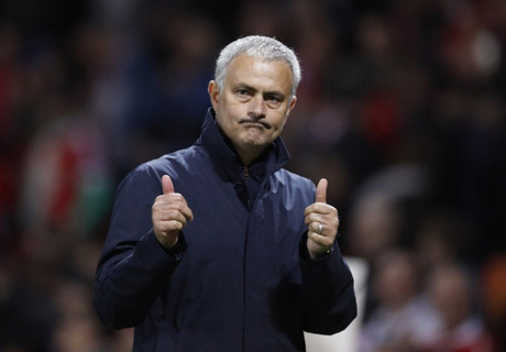 Jose Mourinho nói về việc bảo vệ chức vô địch Premier League trước trận gặp Leicester: 