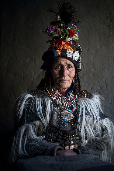 Hiện nay, Passarini đang lên kế hoạch chụp ảnh các bộ tộc ở Ấn Độ và Nepal (Ảnh: Người phụ nữ bộ tộc Drokpa, bắc Ấn Độ)