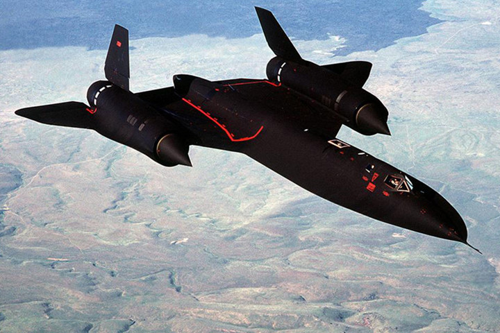 “Chim đen” Lockheed SR-71 Blackbird.
