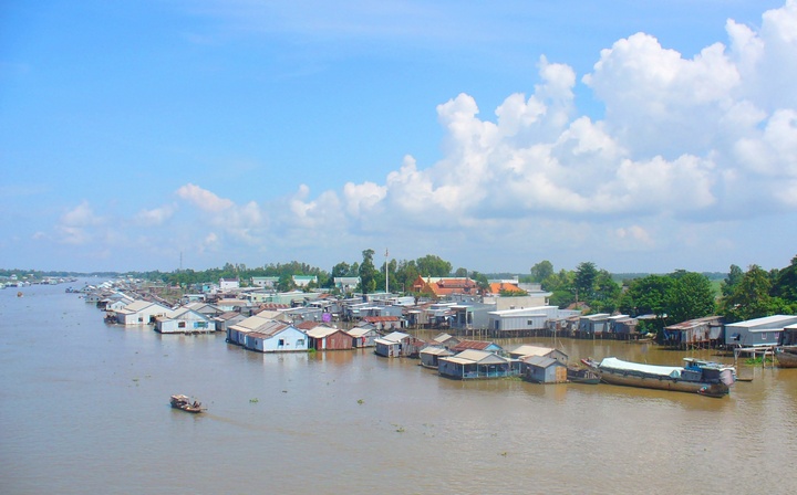 Nước ngọt dòng Mekong tạo sinh kế cho hàng vạn người dân ĐBSCL.