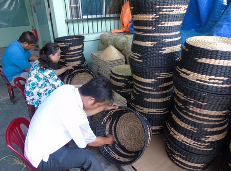 Hợp tác xã An Phú giải quyết việc làm cho nhiều lao động nhàn rỗi tại địa phương.