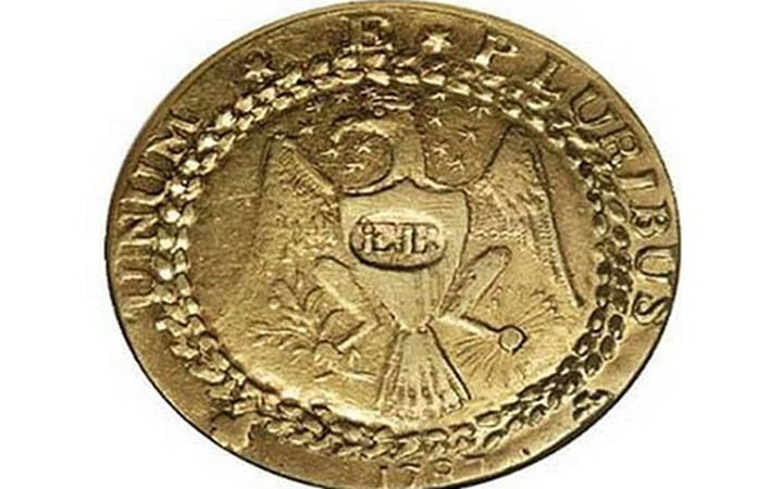 Brasher Doubloon được tạo ra bởi thợ kim hoàn Ephraim Brasher từ New York khi cơ quan lập pháp bang New York từ chối lời kêu gọi đúc tiền xu bằng đồng mới. Ông đã sản xuất các đồng tiền riêng của mình. Hiện nay, chỉ có một vài đồng xu còn tồn tại. Mỗi đồng xu có các dấu hiệu riêng trên ngực con đại bàng đã được bán với giá 7,4 triệu USD