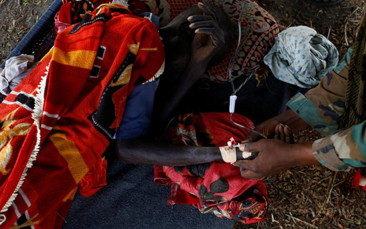 Khoảng năm triệu người dân Nam Sudan bị nạn đói đe dọa rất nghiêm trọng, con số này dự kiến sẽ tăng thành 5,5 triệu người vào tháng 7, tương đương khoảng một nửa dân số Nam Sudan.
