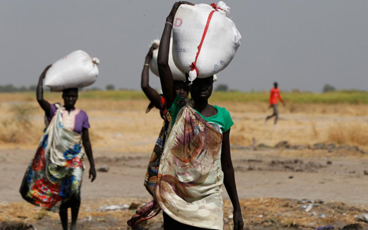 Thời tiết khắc nghiệt, dịch bệnh và chiến tranh kéo dài đã khiến tình trạng nghèo đói ở khu vực châu Phi ngày càng nghiêm trọng hơn. 