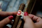 Hành trình từ cây thuốc lá đến điếu xì gà hảo hạng của Cuba