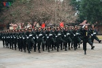 Hàng trăm cảnh sát cơ động diễn tập diễu binh, diễu hành