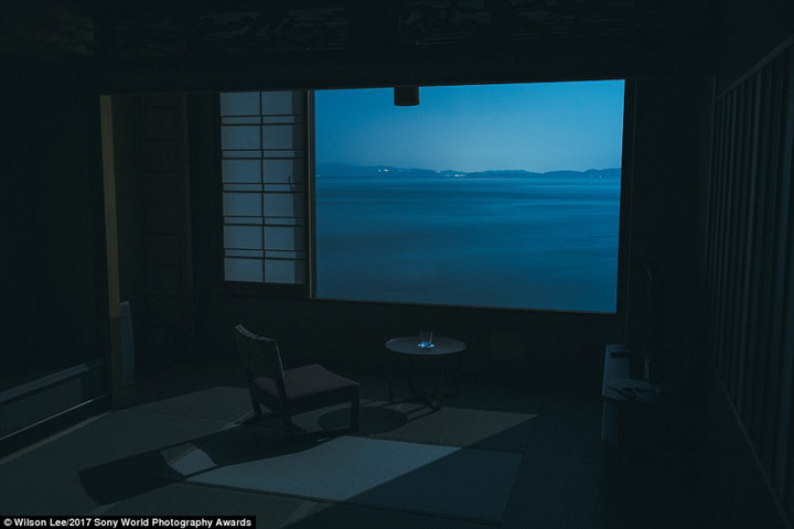 Đảo Awaji của Nhật Bản chưa bao giờ trông thanh bình và nhiệm màu đến thế.