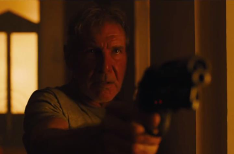 Nhà sản xuất Ridley Scott hứa hẹn rằng người xem có thể giải tỏa nghi ngờ về thân phận của Deckard trong Blade Runner 2049.