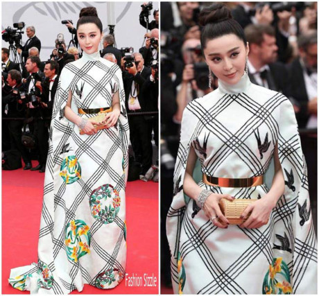 Ngày 26/5 cô chọn mặc chiếc váy của Christopher Bu tới dự buổi chiếu phim L’Amant Double. Thiết kế với những hình in hoa lá, chim cò, một phong cách quen thuộc của nàng Hoa đán trên thảm đỏ Cannes các năm trước. (Ảnh: fashionsizzle)