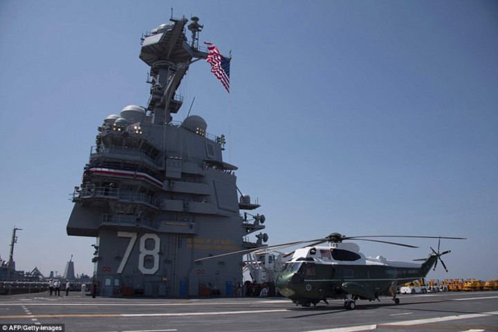 USS Gerald R. Ford có thể mang 75 máy bay các loại. Ảnh: AFP.