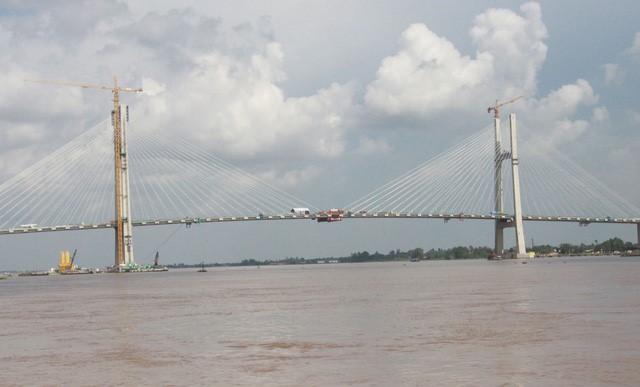 Cầu Cao Lãnh là cây cầu lớn thứ 2 (sau cầu Vàm Cống) trong dự án kết nối khu vực trung tâm đồng bằng sông Cửu Long - Ảnh: CHẾ THÂN